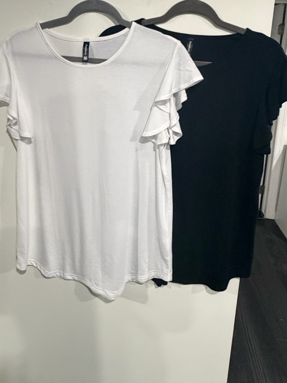 Women’s Ruffle Sleeve Crewneck Tees-